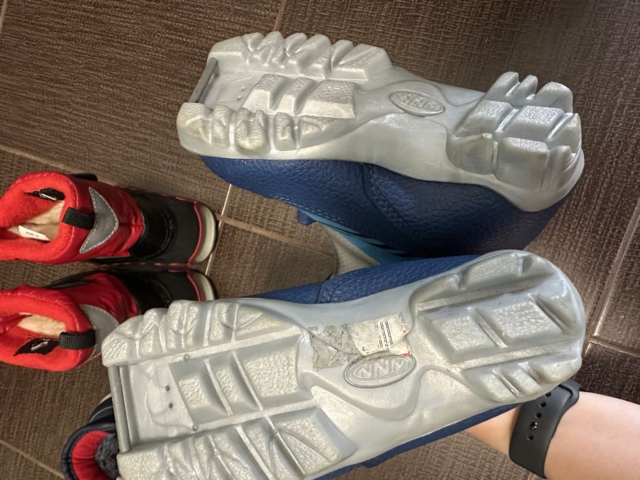 Ghete diverse 23, 23/24 si 26 ski fond NNN