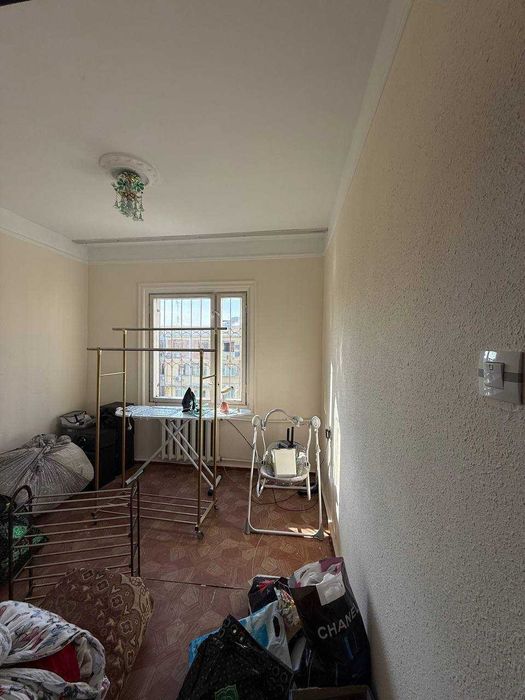 Kvartira sotiladi 4 xonaliy