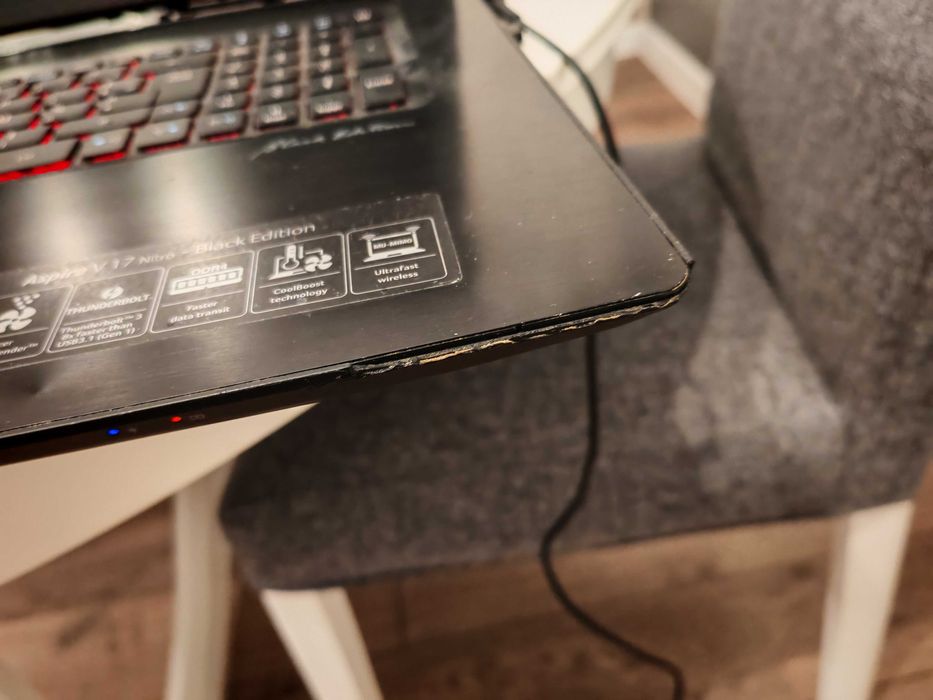Laptop Gaming Acer VN7-793G 4GB Placa video