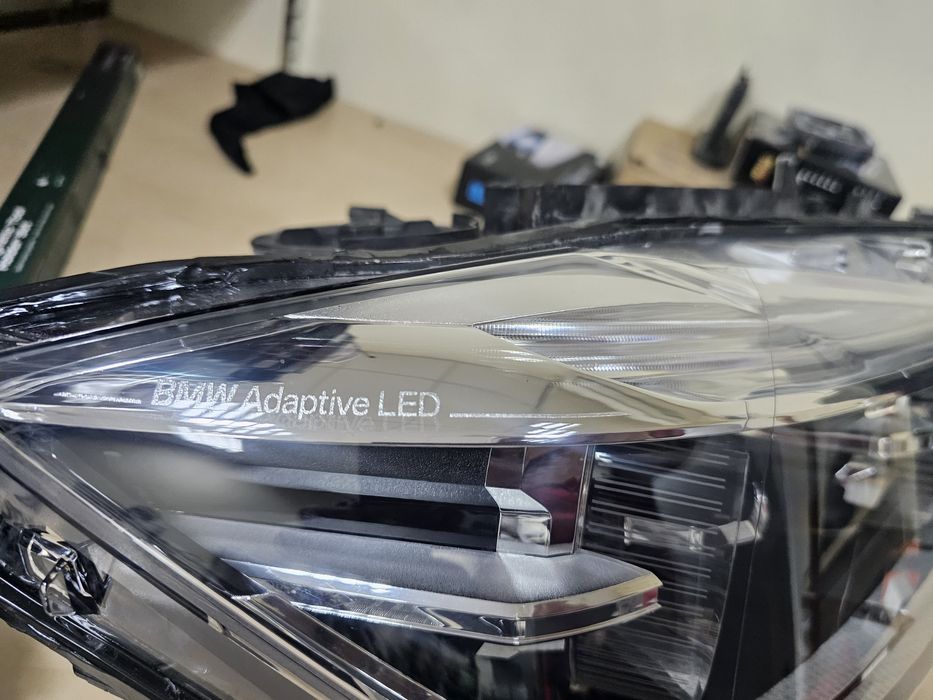 Десен фар BMW F30 Adaptive LED desen far бмв ф30 адаптив лед
