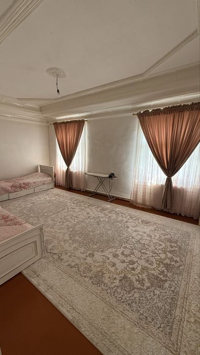 Уй сотилади Назарбек Почта грант тойхонадан онга кирганда 7 сотих