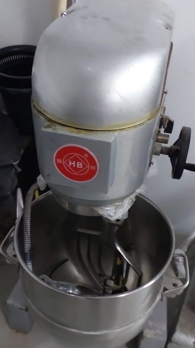 Машина тестомесильная