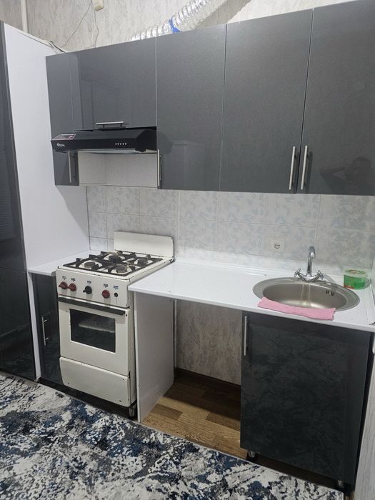 Срочно ижарага берилади оилага янги бозор Исфан доми олдида 1- етаж