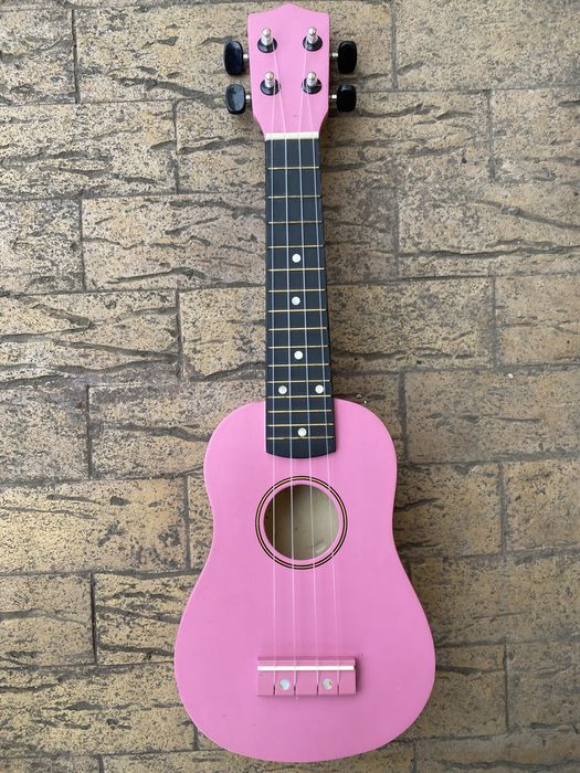 ukulele Mahalo / Johny  Brook / Makala