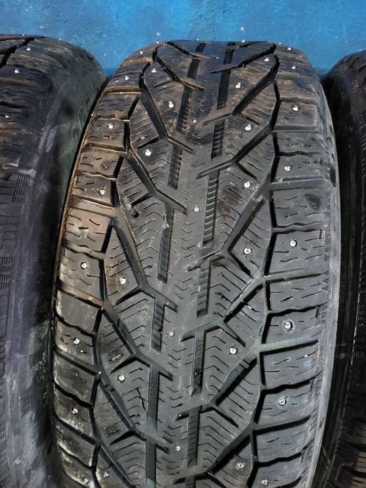 Продам  автошины  б/у