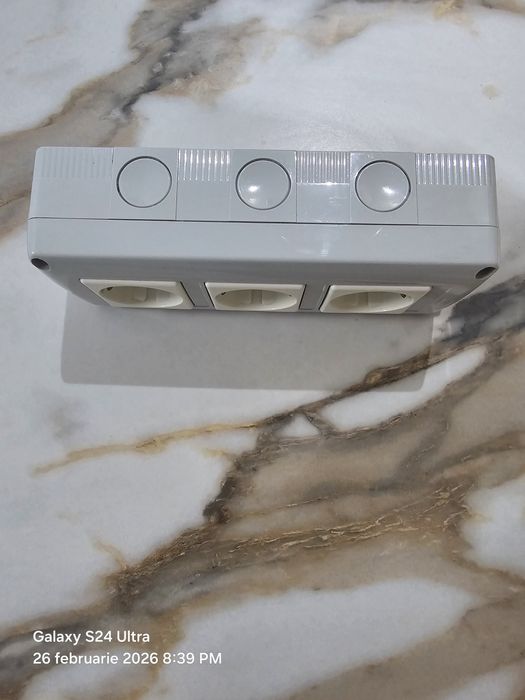 Priză triplă aplicată GEWISS - Industrială/Gama de exterior