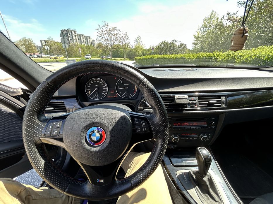 Продавам BMW 320d E91