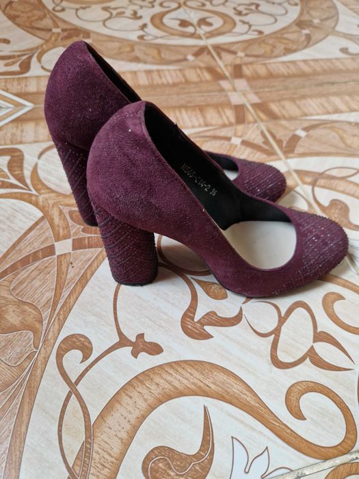 Женская туфли на весну