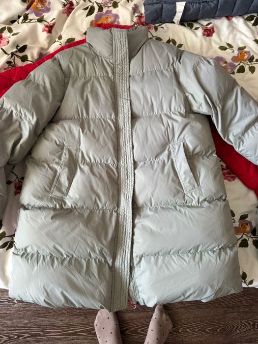 Куртки отдам даром.