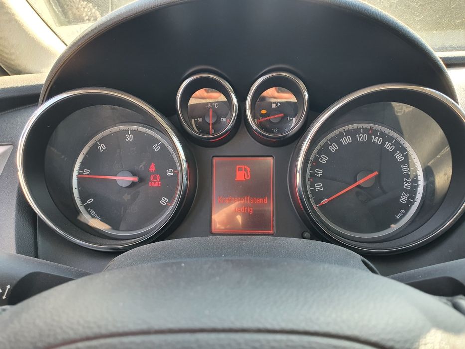 Opel Astra J Diesel 1.7 an 2012