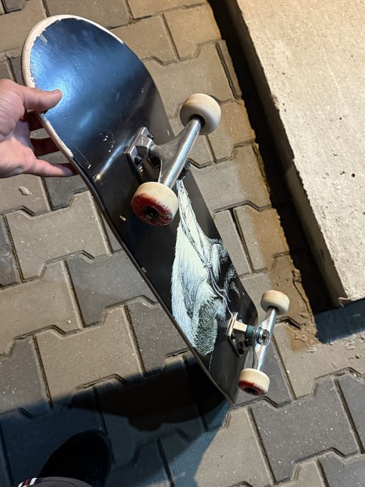 Vand Skateboard Almost