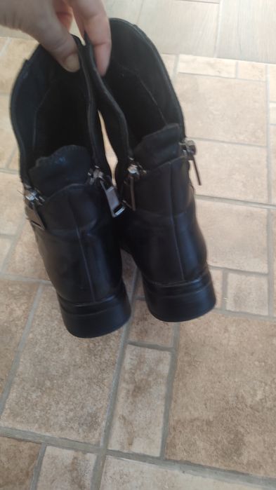 Vând ghete de iarnă