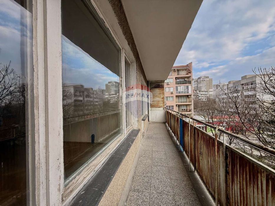 Продава се Тристаен апартамент в Варна, Левски - 80 кв.м за 1039 €/кв.м - Снимка #10