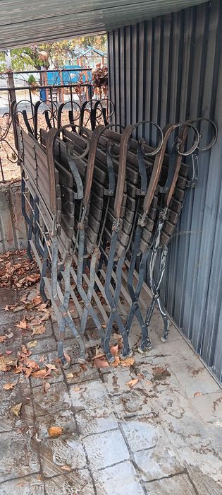 Троянски градински сгъваеми мебели,масив и ковано желязо-маса с2 пейки