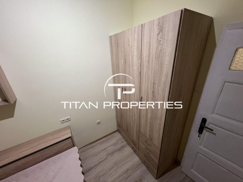 Дава се под наем Тристаен апартамент в Бургас, Център - 70 кв.м за 510 € - Снимка #3