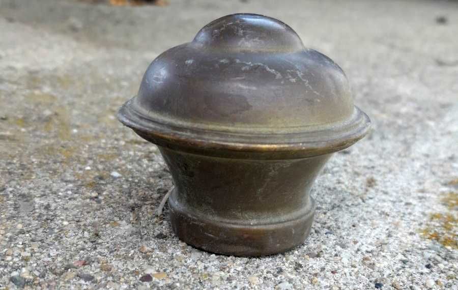 Лот 5 бр. масивни месингови корнизи от Царска България