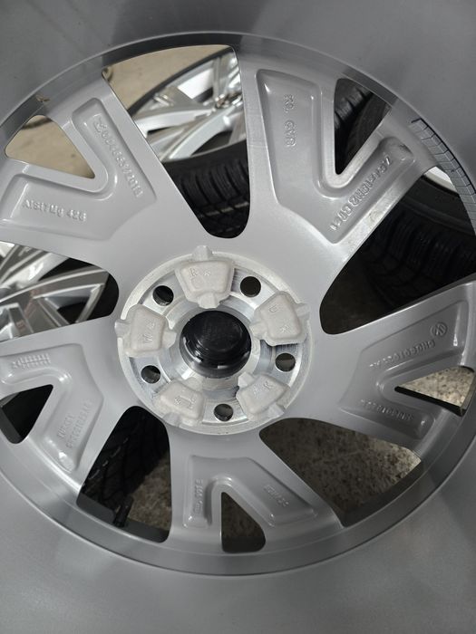НОВИ Джанти 18 / 5х112 - VW Golf и др. Bergamo 5x112