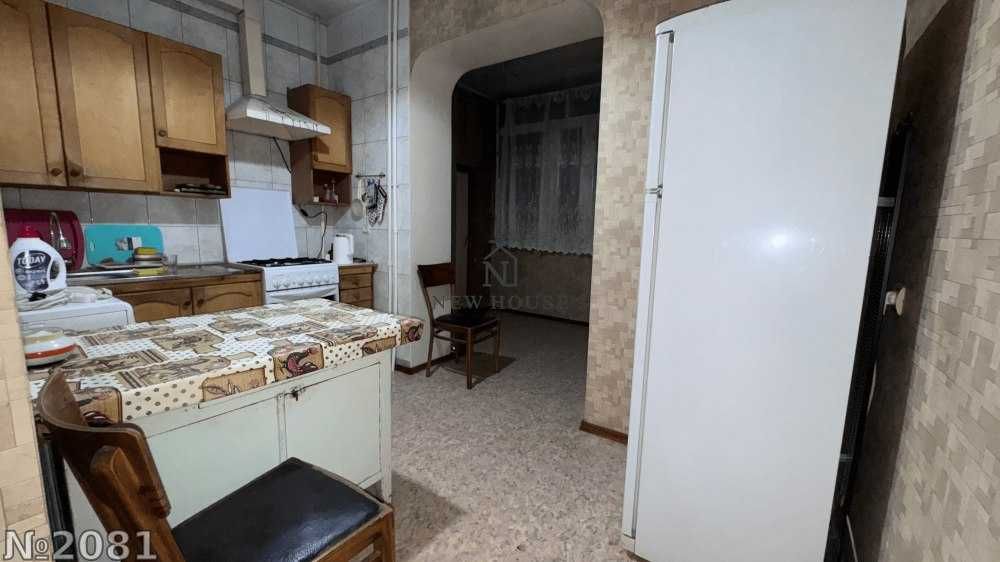 3/2/4 Ц-7 Цум метро Космонавтов