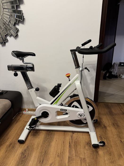 Bicicleta Indoor Cycling EcoFit 8237C