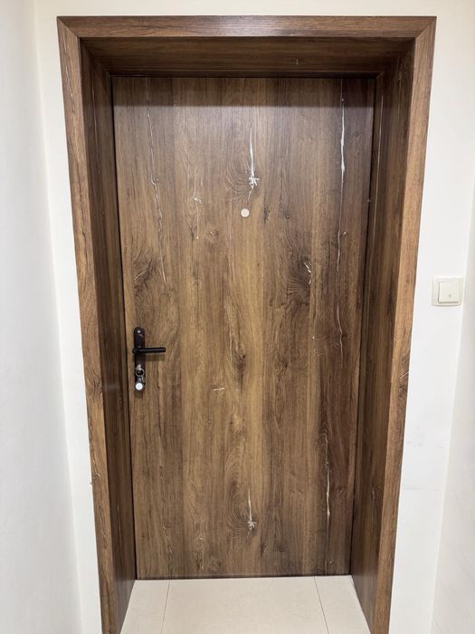 Професионално облепяне на врати кухни и мебели