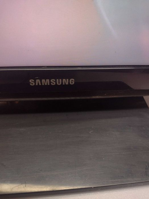Телевизор SAMSUNG ,,