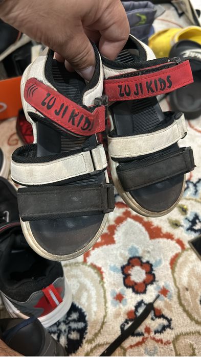 Отдам даром детскую летную обувь для малчика, размером 27-28