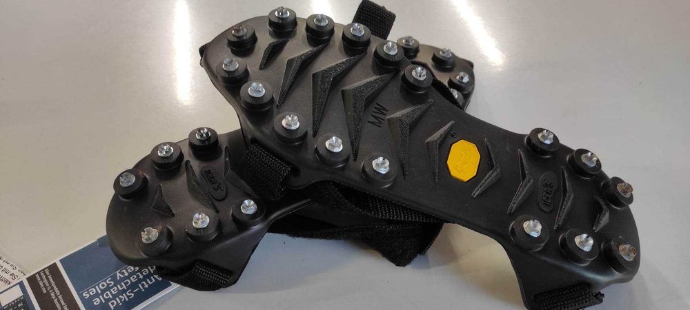 Туристически котки,сменяеми шипове против хлъзгане!Германия - НОВИ