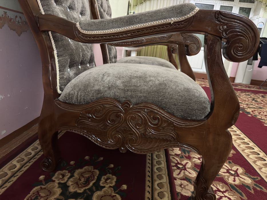 Stul sof chinordan yasalgan sifati alo yangi