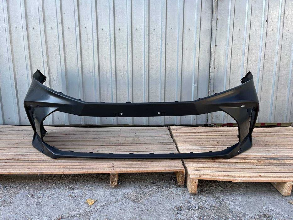 Бампер передний камри 80 ОРИГИНАЛ