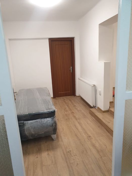 Inchiriez ap. central TgMures, la casă cu curte,zonă f liniștită