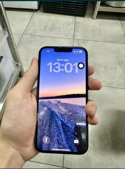Продам Айфон 13  без ремонта