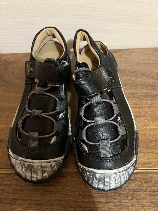 Детская новая обувь