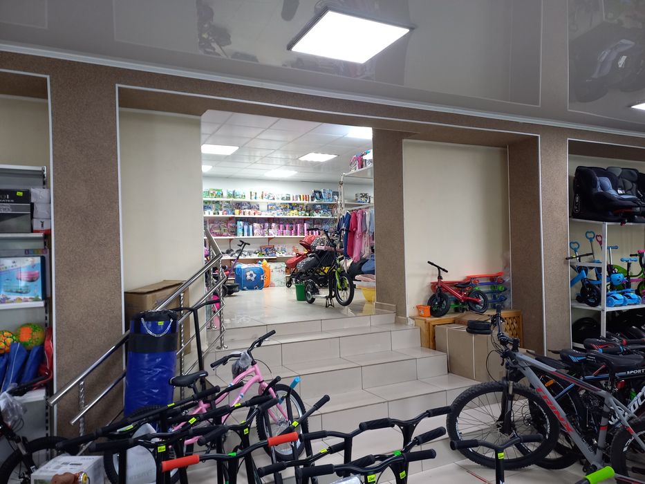 Сдам в аренду магазин 214м2