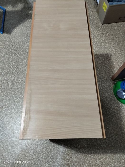 Продается стол книжка