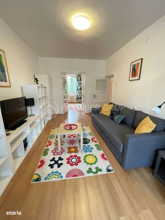 Piata Unirii! Etaj 2! Apartament 2 camere 55mp decomandat, centrala