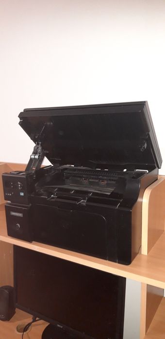 Продам LaserJet M1132 MFP