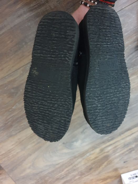 Ghetute piele intoarsa Zara nr25