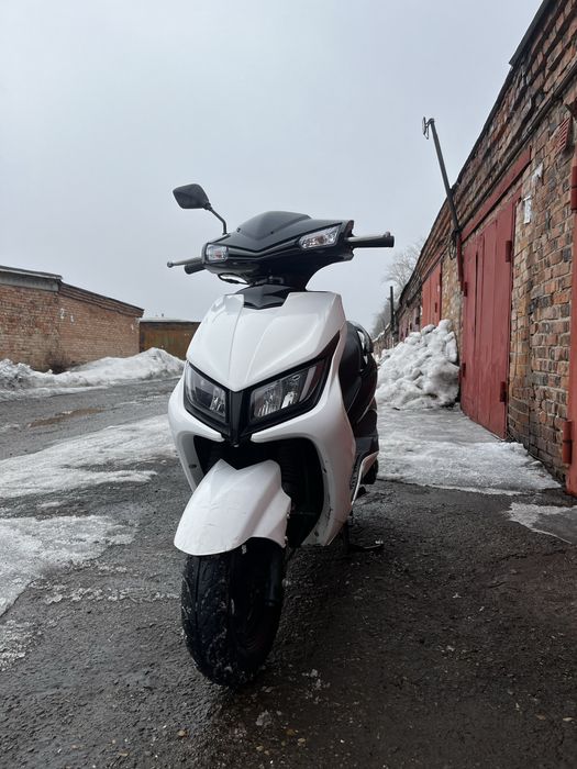 Продам скутер м8
