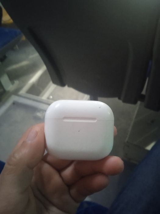 Наушник Airpods сатылады