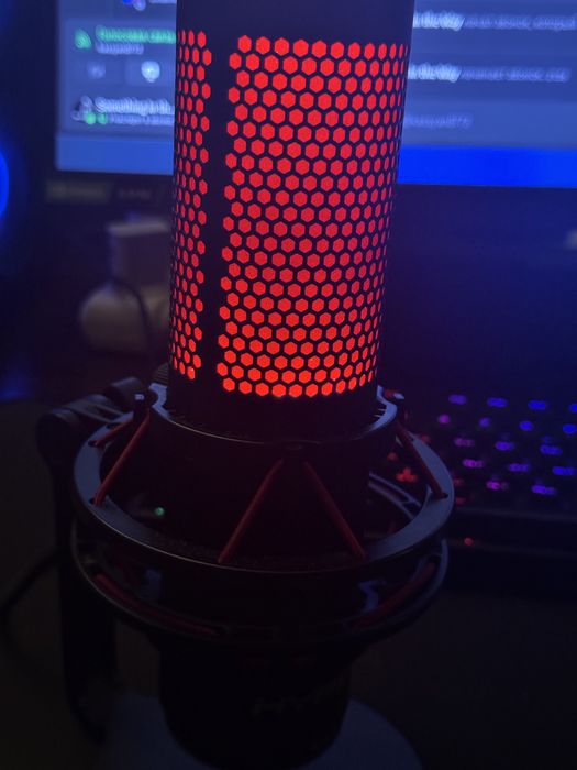 Микрофон HyperX QuadCast