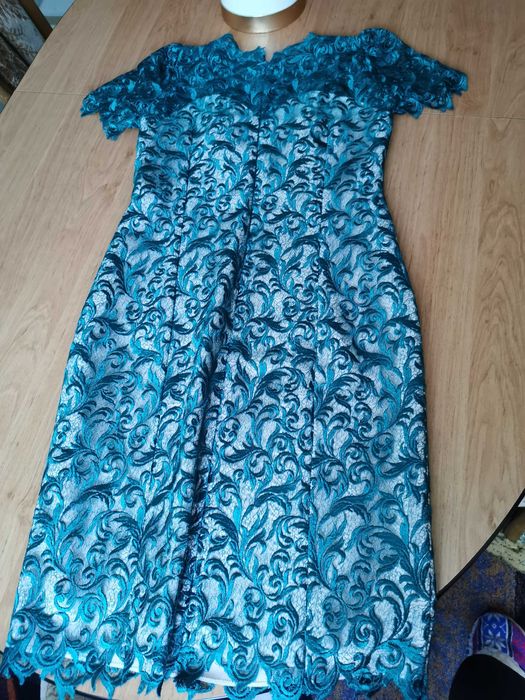 Rochie de lungime medie crem cu verde