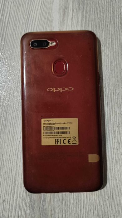 Телефон Oppo CPH1909