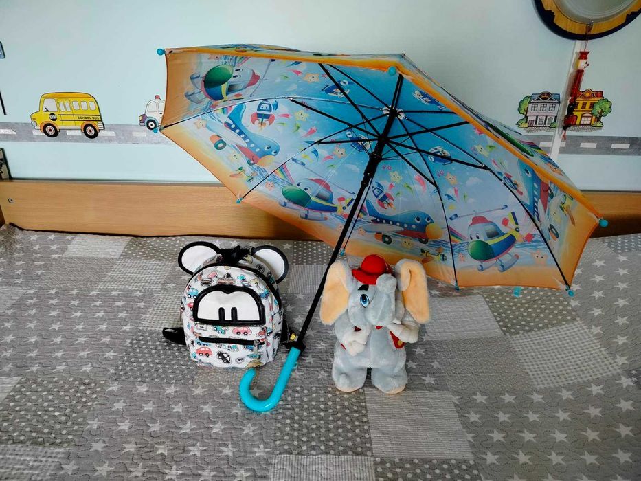 Детска раница, чадърче и плюшена играчка НОВА 2-5 год. ПАКЕТНА цена