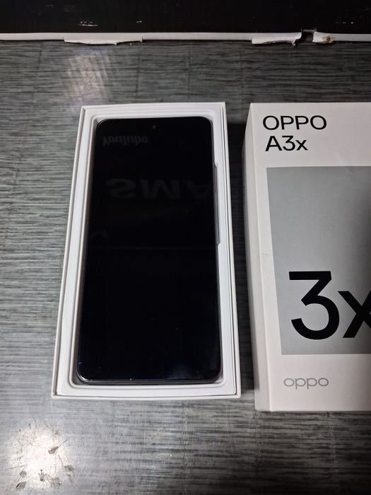 Смартфон OPPO A3x.