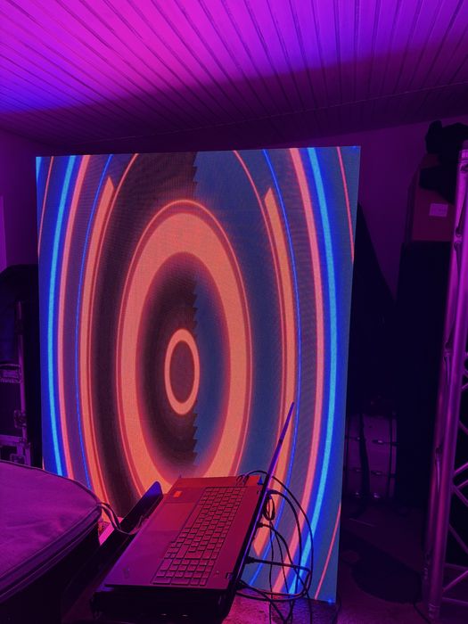 Ecran led 3.91 nou 3 metri patrati