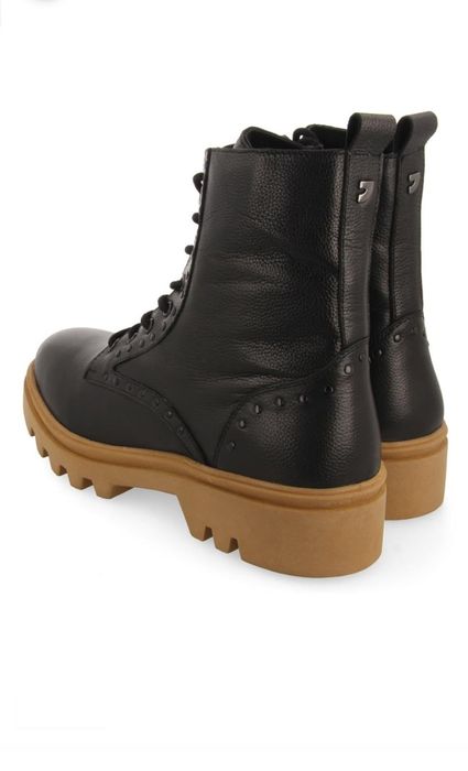 Ghete din piele Gioseppo
