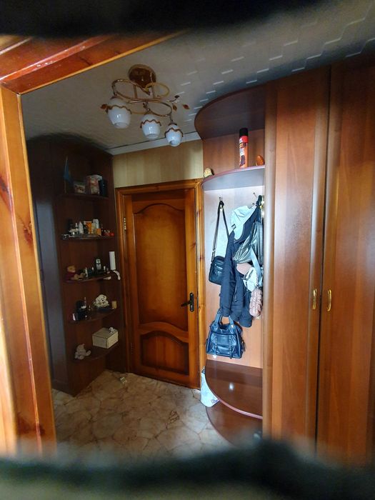 Шкафы с зеркалом и компьютерным столом