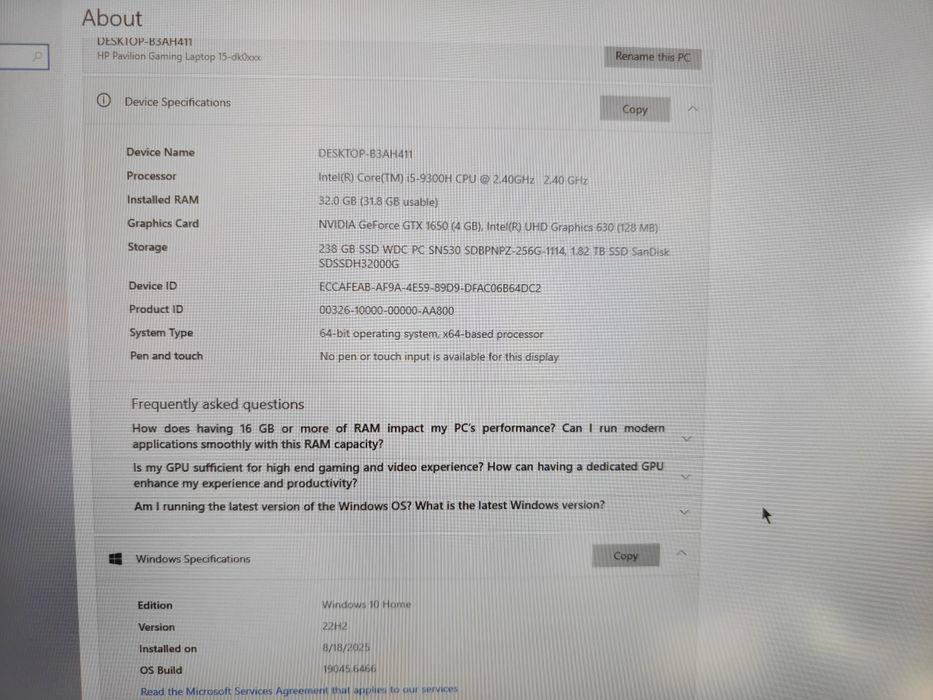 HP PAVILION GAMING LAPTOP GTX1650 i5 procesor 32 GB ram 240gb ssd