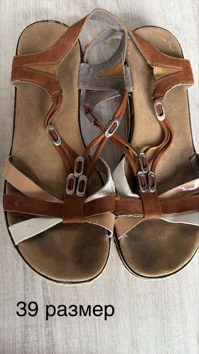 Кроссовки танкетки сандали и лофер