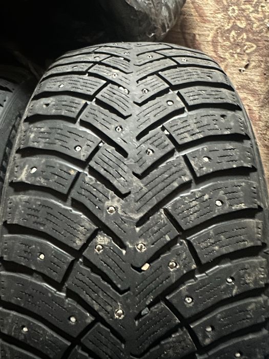 Продам шины Nexen R18